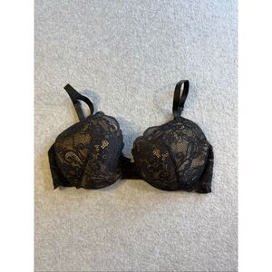 Victoria's Secret IPEX scalloped lace overlay demi bra 34D